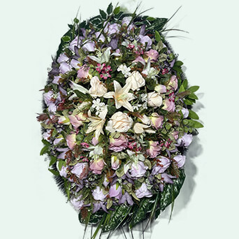 Венок из искусственных цветов